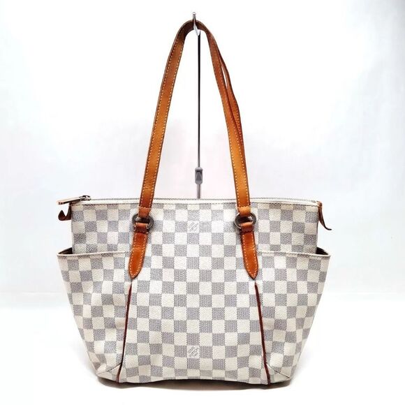 Louis Vuitton Handbags - Auth Louis Vuitton White Azur Damier Totally PM Shoulder Bag Tote N51261